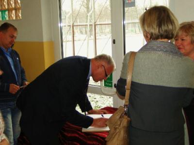 img040.jpg